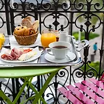 Crisol Lumiere Hotel