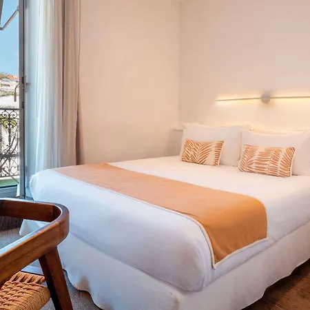 Crisol Lumiere Otel
