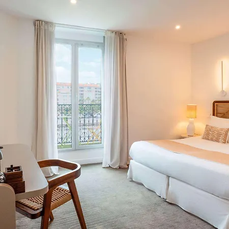 Crisol Lumiere 4*