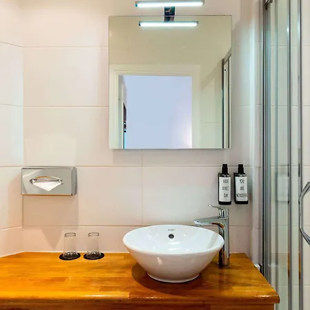Ξενοδοχείο Crisol Lumiere 4*