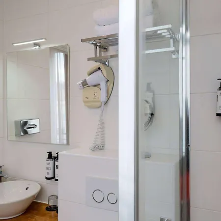 Crisol Lumiere Hotel 4*
