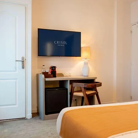 Crisol Lumiere 4*