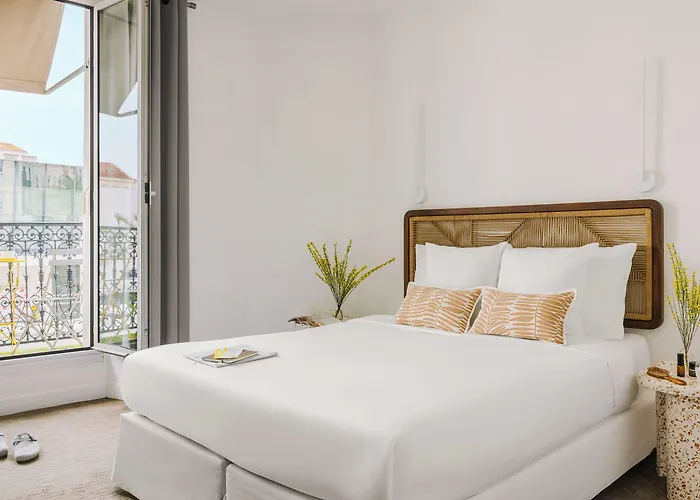 Crisol Lumiere Hotel 4*