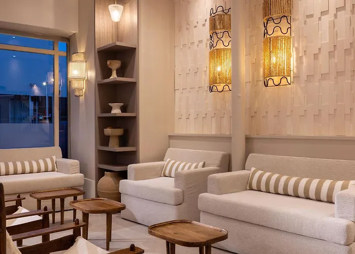 Crisol Lumiere Hotel 4*