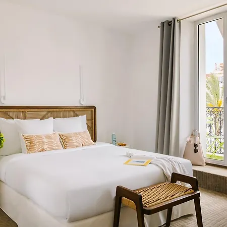 Crisol Lumiere 호텔 4*