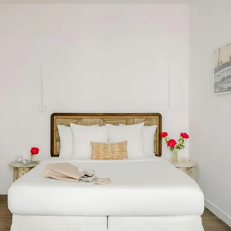 Crisol Lumiere Hotel