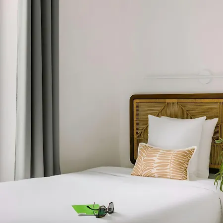 Crisol Lumiere Hotel 4*