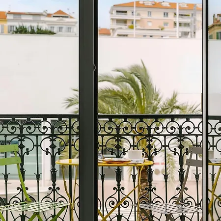 Crisol Lumiere 4* Cannes