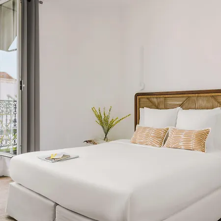 Crisol Lumiere Hotel 4*