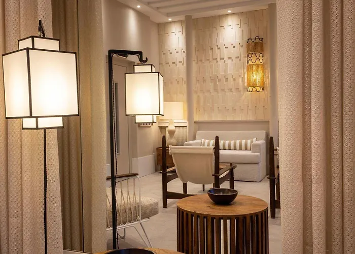 Crisol Lumiere Hotel